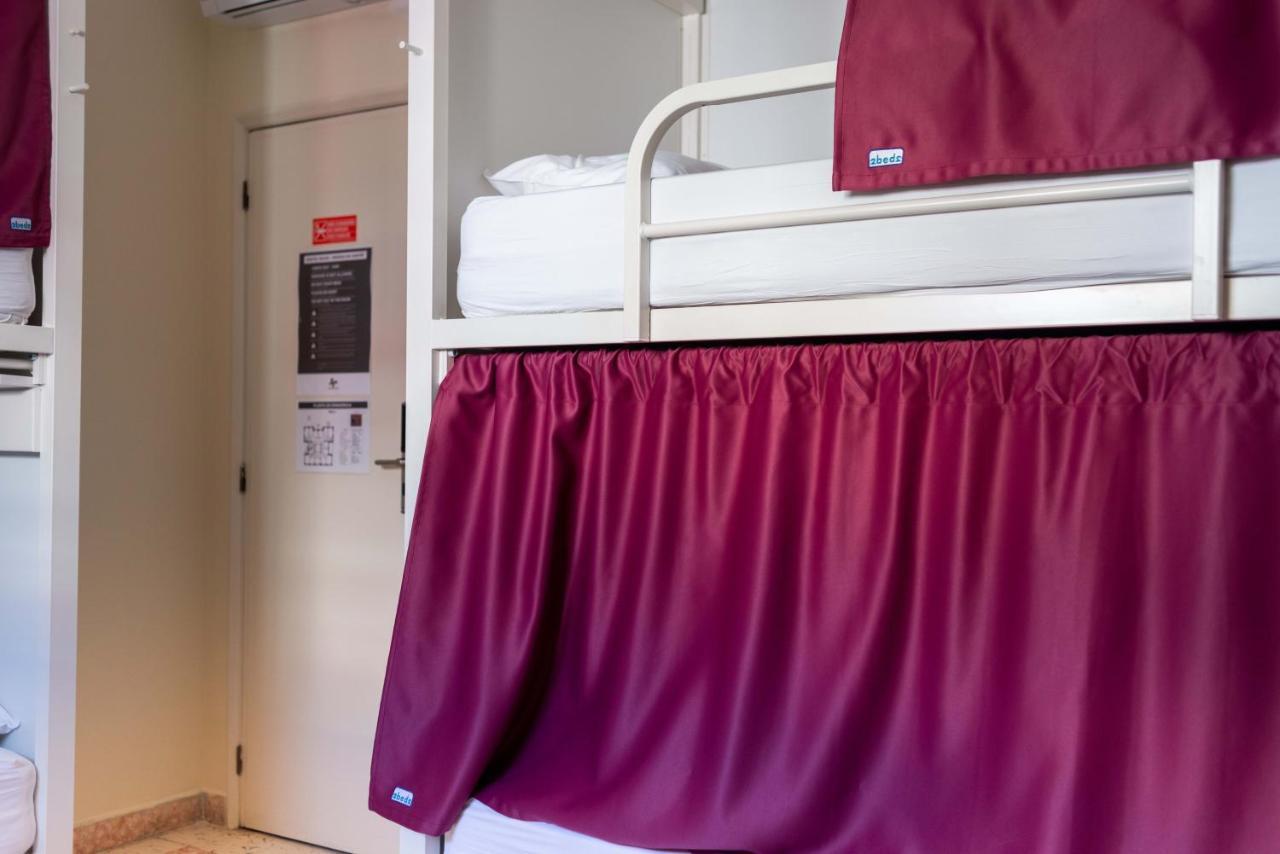 Sant Jordi Hostal