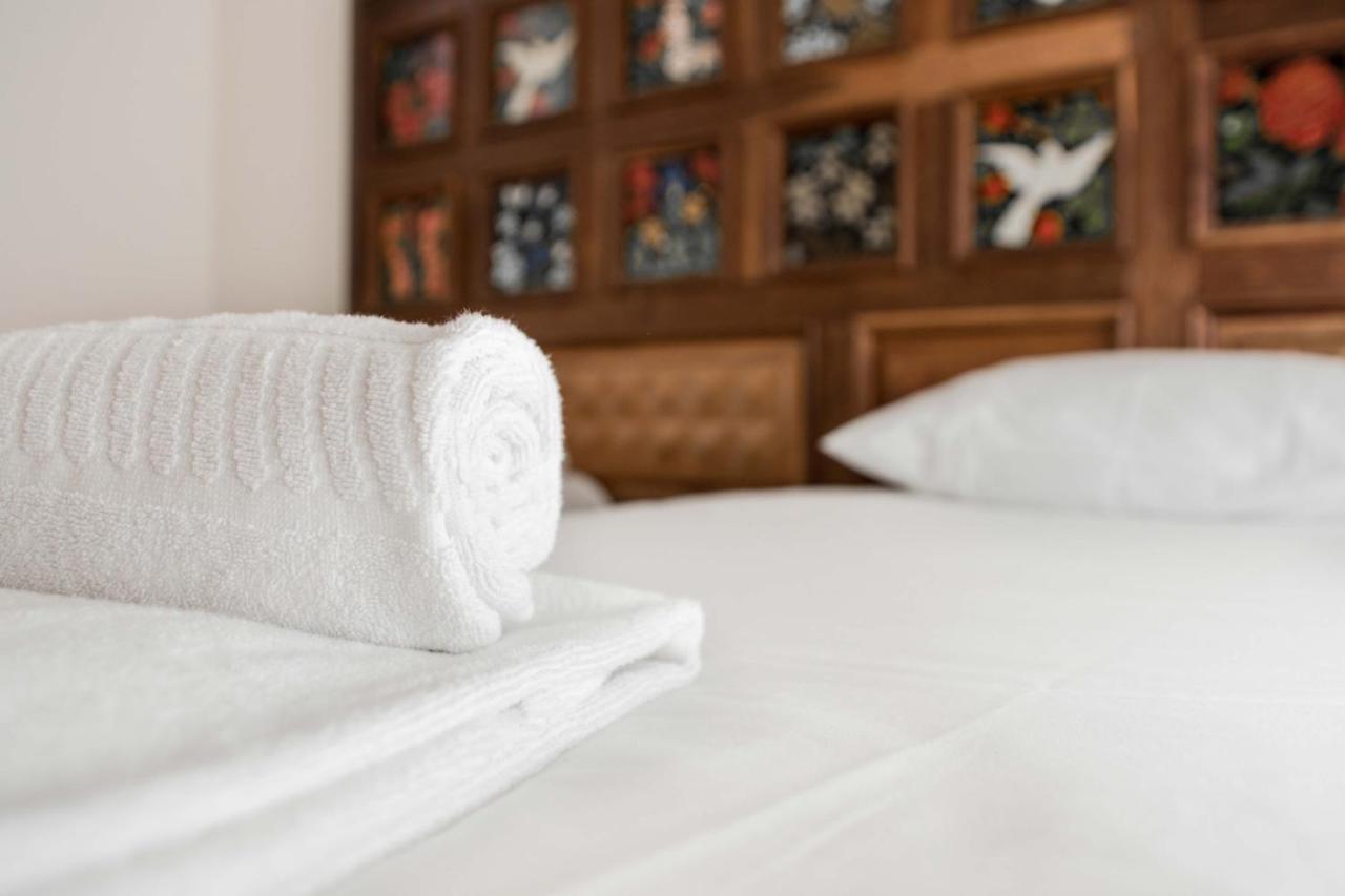 Sant Jordi Hostal *