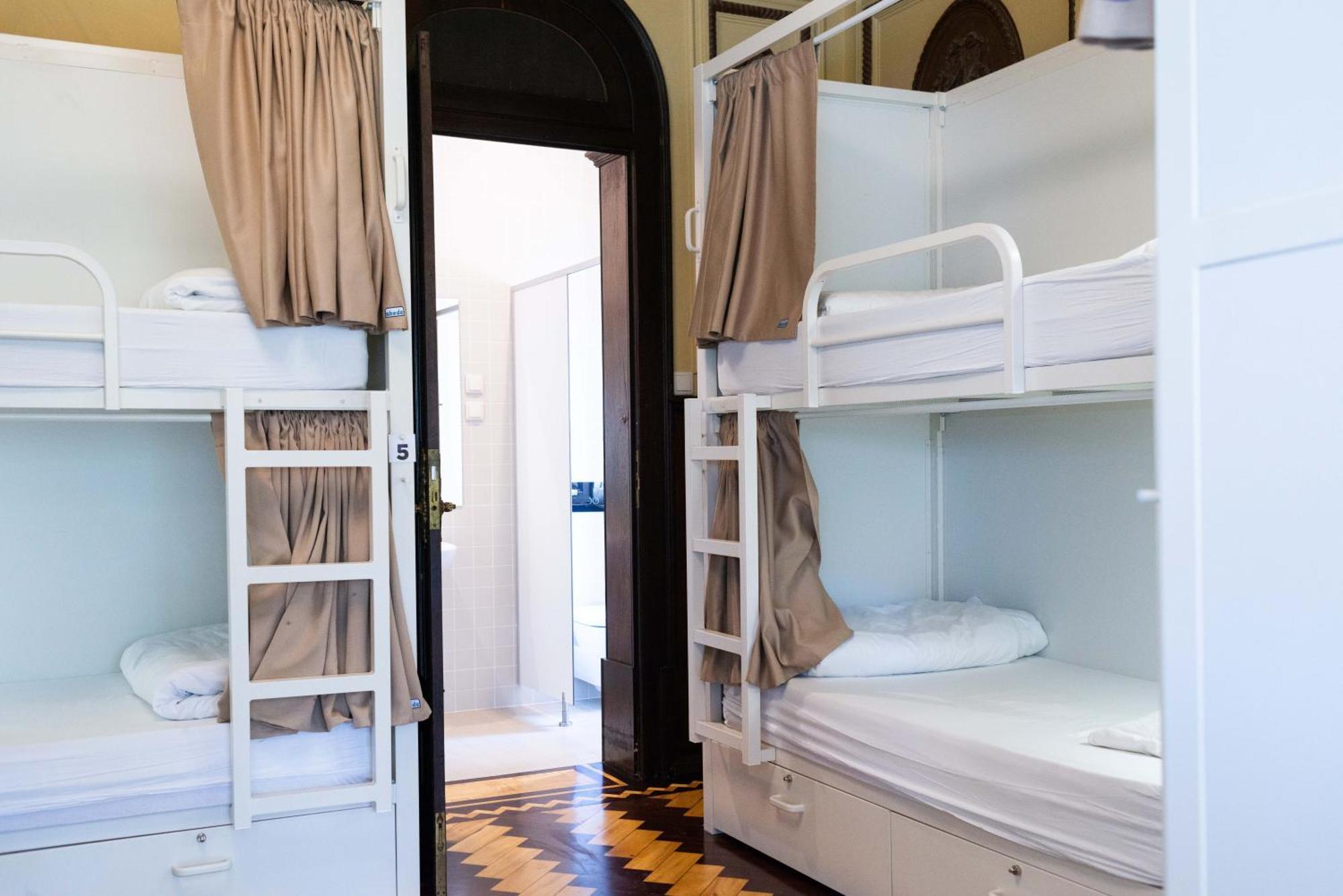 Sant Jordi Hostal