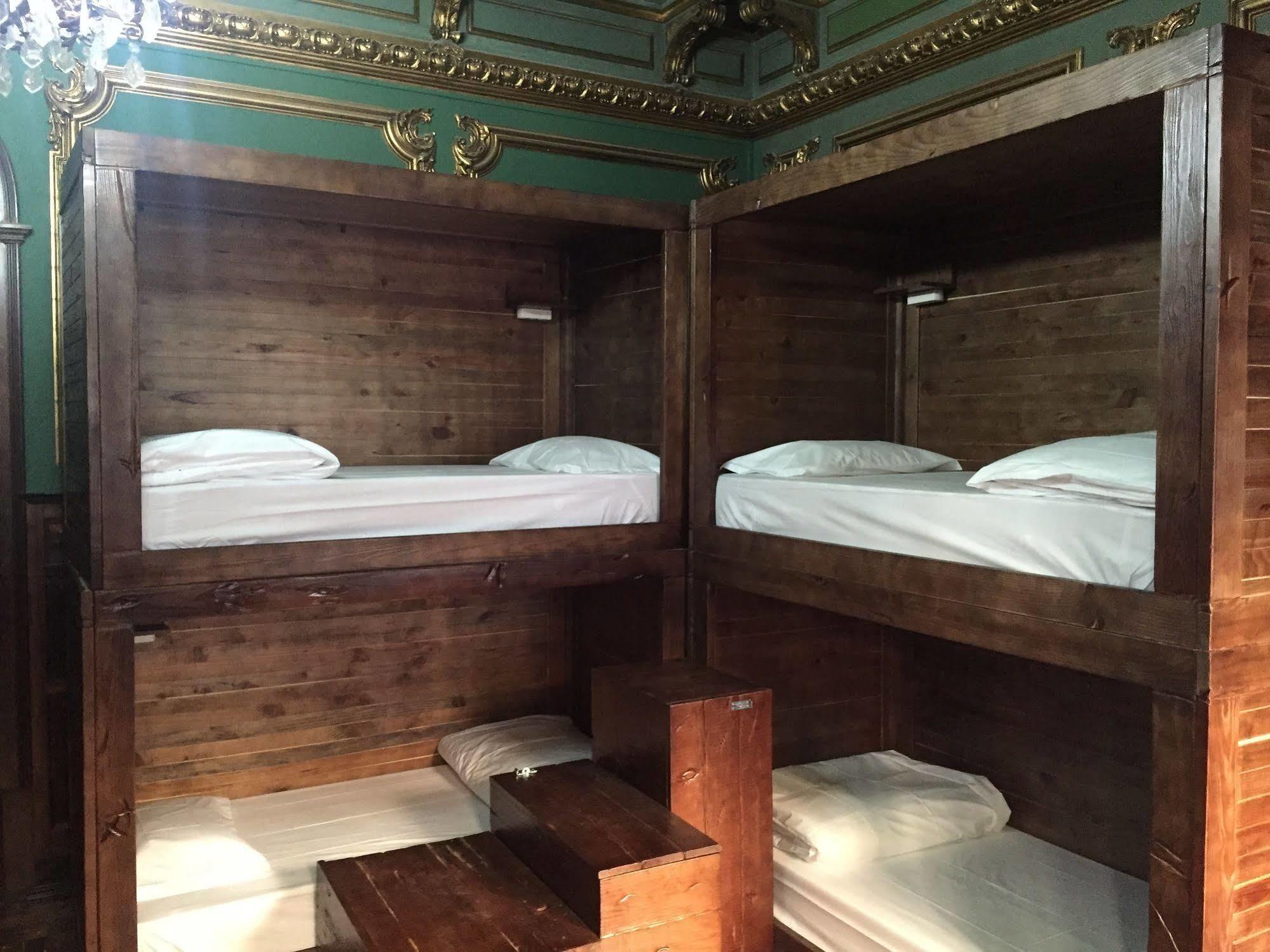 Sant Jordi Hostal Lisboa