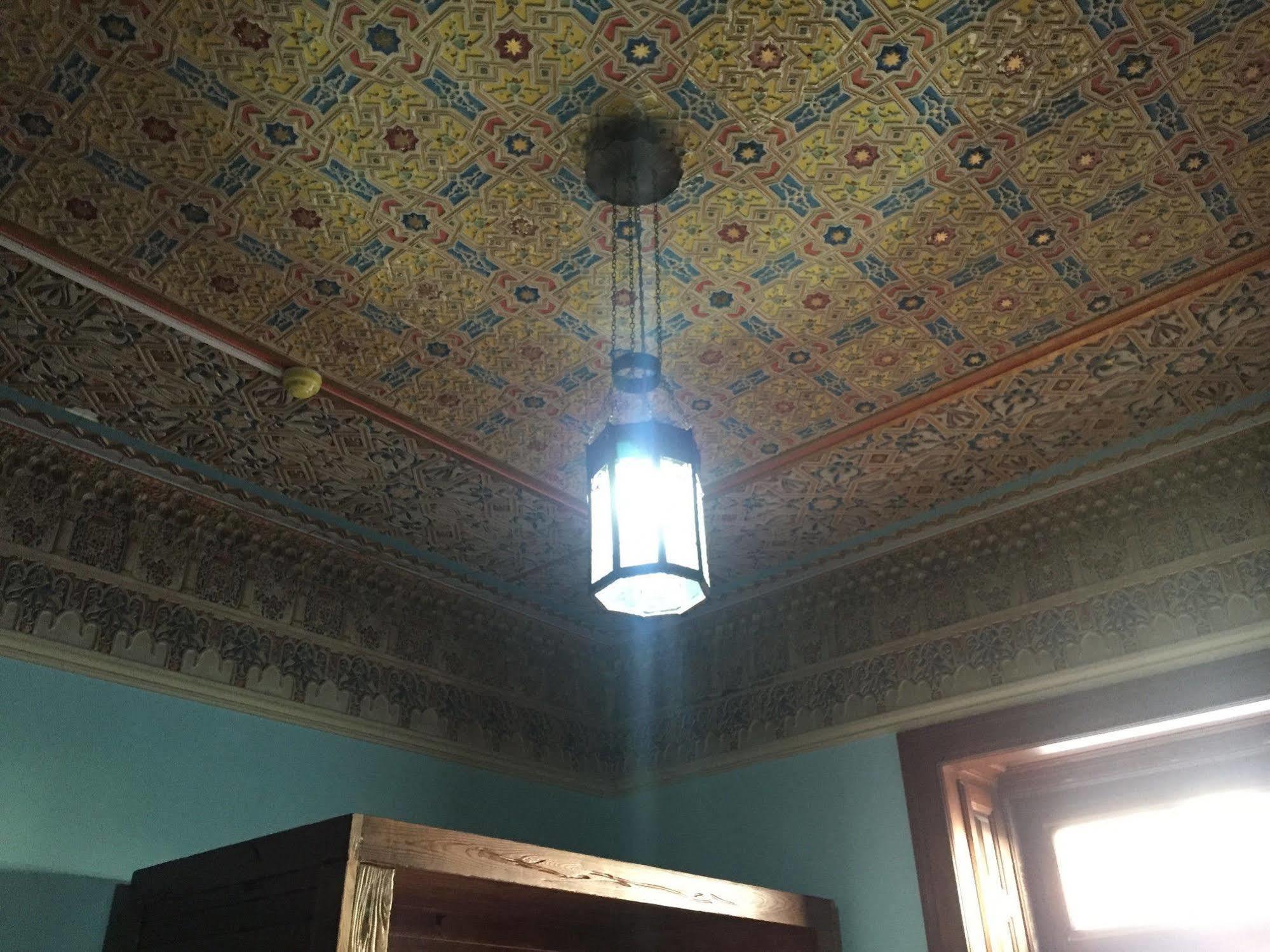 Hostal Sant Jordi *